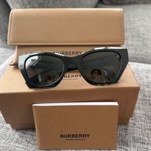 Burberry Cressy Sunglasses